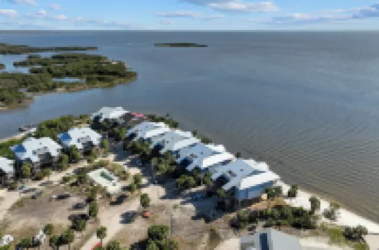 Beach and Pool Access at Condo on Cedar Key!