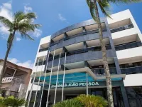 卡波布朗科碼頭公寓酒店 鄰近賽維斯海岬（Ponta do Seixas）的酒店
