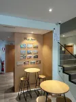 Oporto Station Hostel & Rooms Hotels in Campanha