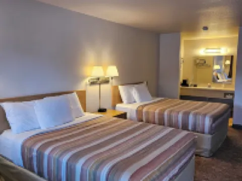 Yellowstone River Motel Hotels in Gardiner