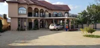 Osaah Bema Lodge Hotel di 