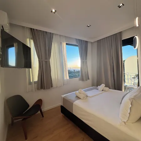 Ampoulos Rooms & Apartments