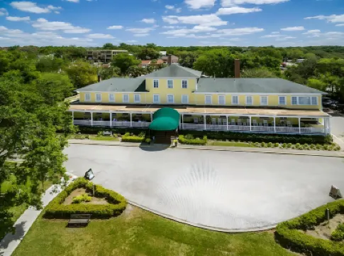 Lakeside Inn on Lake Dora Hotels in 