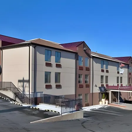 Holiday Inn Express OSAGE BCH - LAKE OF THE OZARKS by IHG