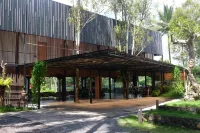 Teras Hotel & Villa Banyuwangi Hotel dekat Pos tiket twa kawah ijen