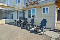 Sandpiper~ Water front on the Netarts Bay ~ unobstructed views. Sleeps 6