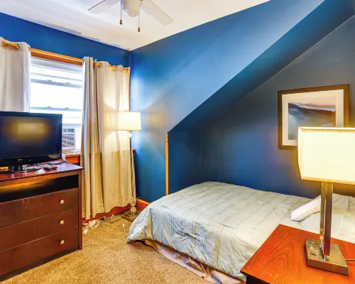 Historic Home w/ Yard in the Heart of Reading! Hotels in Reading