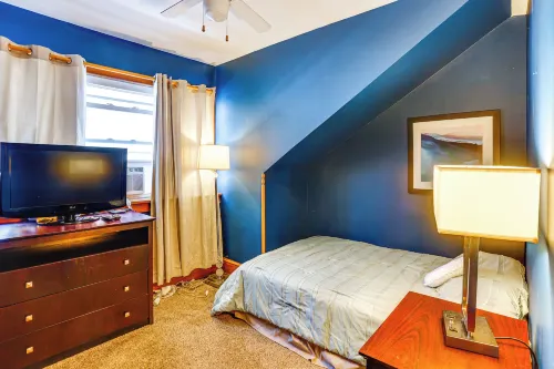 Historic Home w/ Yard in the Heart of Reading! Hotels in Reading