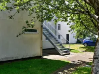 Golygfa o'r Castell - Castle Views