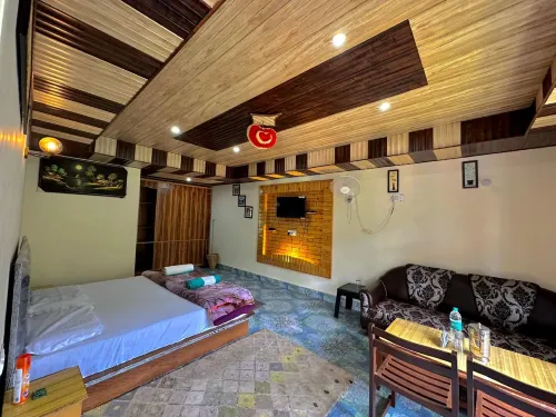 Gautam Guest House, (Khajjiar,HP) - 2성급