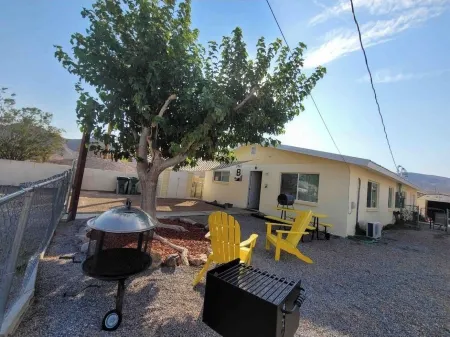 Death Valley Gateway -Suite B