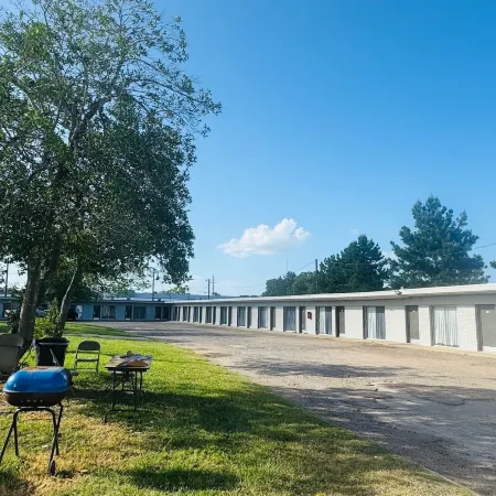 Holiday Motel