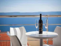 Snug Apartment in Celina with Swimming Pool