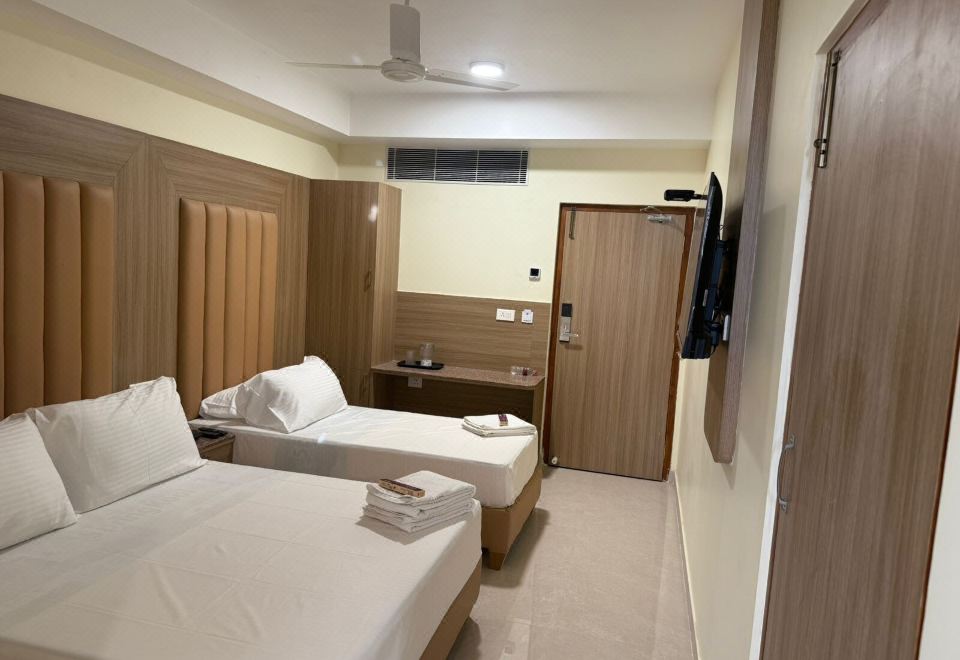 구루 치트라 썸네일