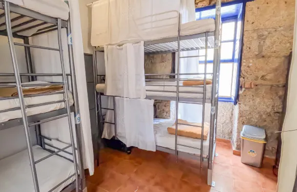 阿沙瓦納巢旅舍