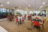 Quality Inn Brunswick - breakfast
