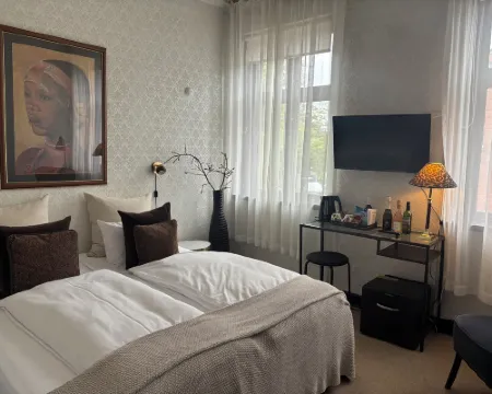 Park Hotel & Vinbar Hotels in Frederikshavn