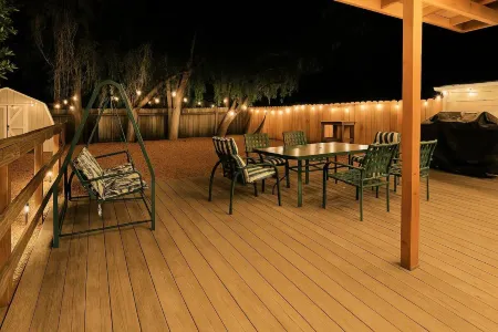 Walk to Google 3BR Home Yard & Kitchen