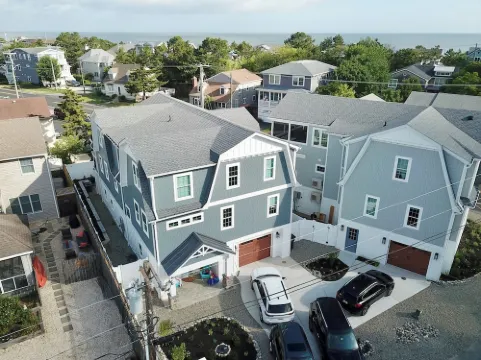 NEW 7-bed with PRIVATE HEATED POOL! Lewes Beach Hideaway, steps to beach & town!