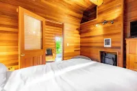 Penn Cove Overlook by AvantStay Cabin w Views Hotel dekat Dugualla State Park