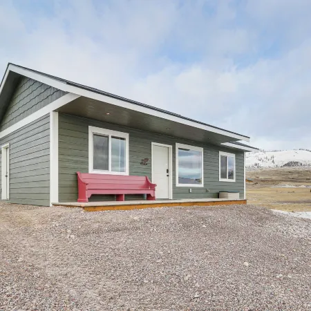 Starry Skies & Mtn Views: Family Retreat in Elmo