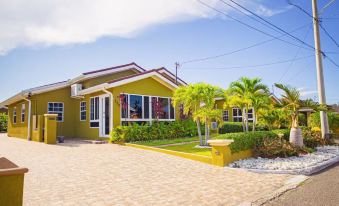 3BR Villa in Drax Hall Country Club