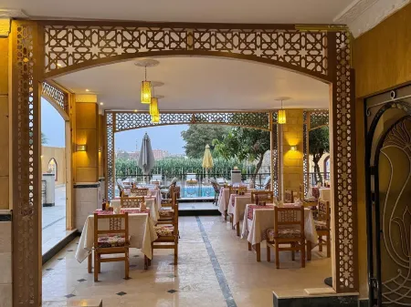 Jewel Howard Carter Hotel