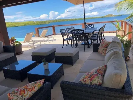 SeaClusive Antigua-Barbuda @ Seatons: Unit B Отели в г. Фритаун