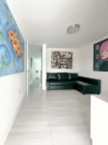 New Boutique House with Pool near the Beach