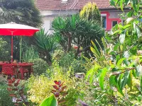 L'Oté Rouge Hotels in Plérin