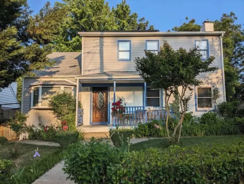 Hans' Villa - Charming 8 Bedroom Home with 2 Baths East Riverdale住宿飯店