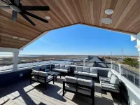 New 4,500 Sq.ft. 14 Guests, 5 Bed, 5 Bath, SkyDeck, Spa, Elevator, Docks, WiFi.