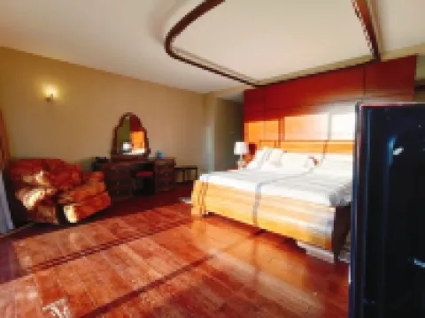 3 Bedroom Luxury Lodge in Naivasha with Golf Club & Scenic Views