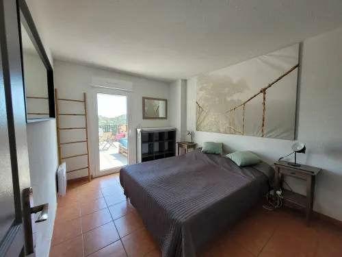 Appartement "rooftop" Avec Très Grande Terrasse à 2km de la mer