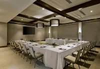 Inn at the Pier Pismo Beach, Curio Collection by Hilton Hotels in Pismo Beach