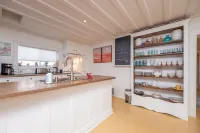 Stunning 5-Bedroom Historic Home in Southampton - steps to the beach!