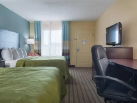 Quality Inn Calhoun North I-75 Hotels in Calhoun
