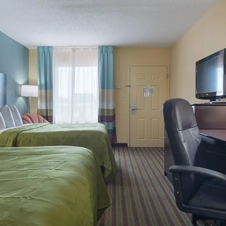 Quality Inn Calhoun North I-75