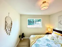 Spacious 4-bedroom house in cool Mountain View with WiFi