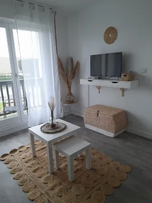 Refurbished T2 apartment with balcony Hotel a Villers-sur-Mer