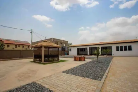 Serene house with a hot tub close to Accra