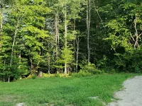 Cozy 1-bdrm Glamping Trailer set in the woods of tranquil Alexandria - AC, WiFi Hotel a Alexandria