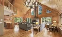 Summit Log Cabin With Hot Tub & Sauna