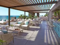 Luxurious Oceanfront Condo with Rooftop Pool on Brighton Beach– Sleeps 4