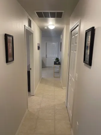 3-bedroom house in enjoyable Lehigh Acres with WiFi, AC