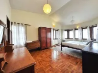 Sky House: Cliff Villa in Kodaikanal. Pet Friendly!