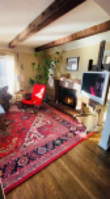 Charming home in Shaker Heights 謝克海茨酒店