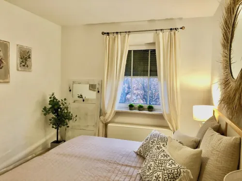 Sunny beach house right on the lagoon with water views for 2-4 people Monkebude 호텔