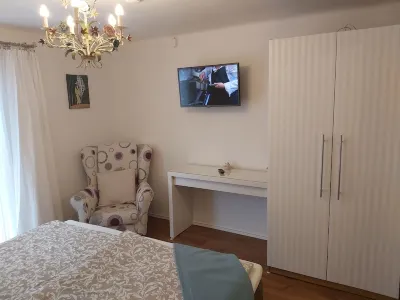 1 Bedroom Private vacation home in Vaskeresztes 酒店