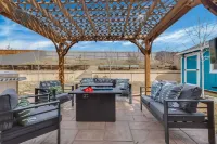 Game Room Adventures : A Family-Friendly Getaway!